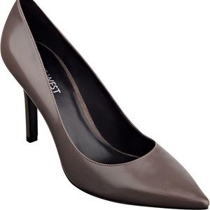 Nine West Brown Leather Martina Pump - size 8